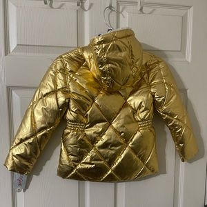 Cat and Jack gold girls puffer jacket. XS